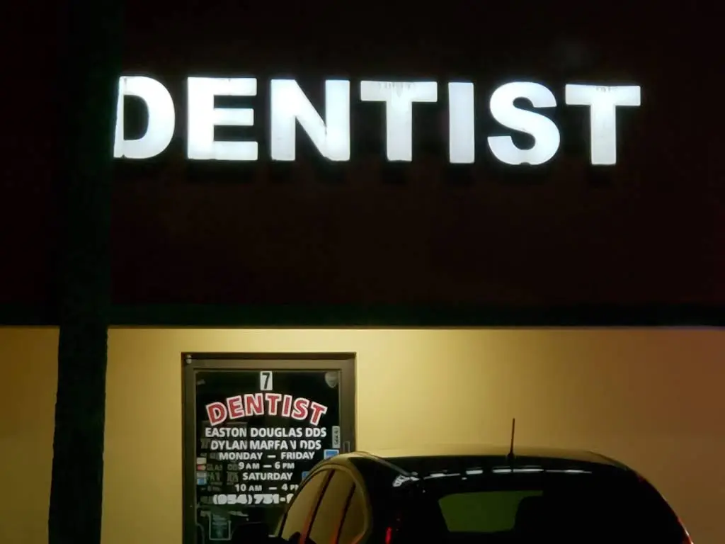 Douglas Easton DDS PA