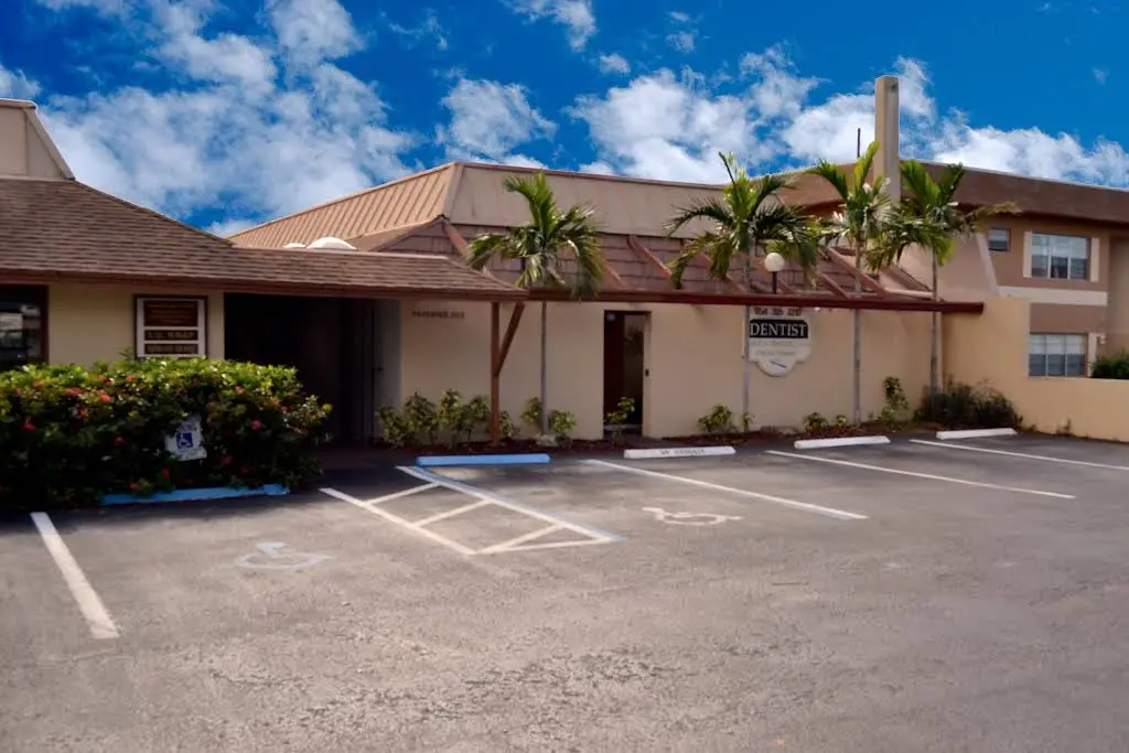 DeSenze Dentistry and Associates - Professional dental clinic exterior with modern facilities