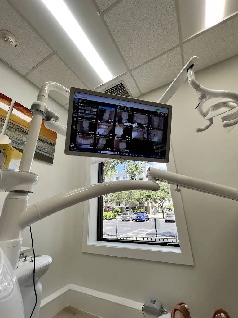 Bayview Dental: Dr. Amalia Quiñones