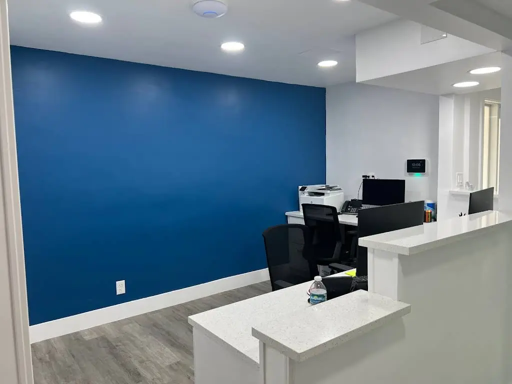 Implantation Dentistry of Broward - Professional dental clinic exterior with modern facilities
