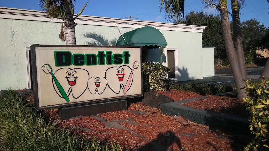 MICHAEL BARNARD DDS PA