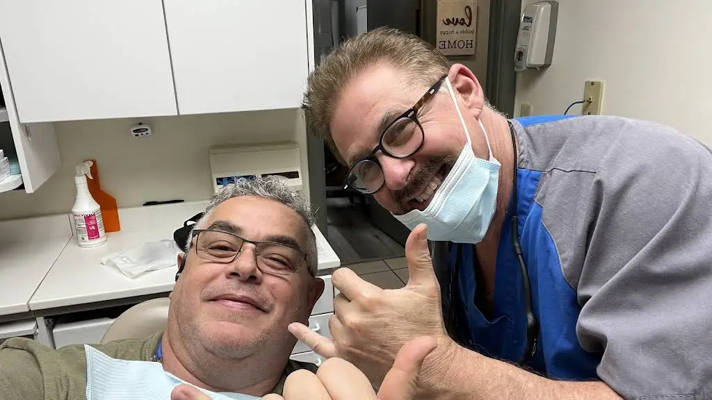 Mark Blum DDS
