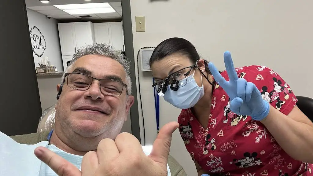 Mark Blum DDS