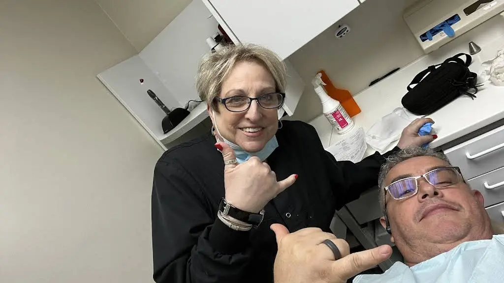 Mark Blum DDS