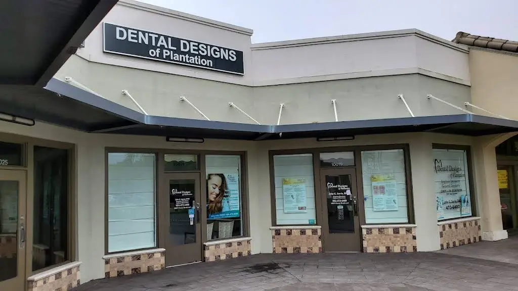Dental Designs of Plantation - Professional dental clinic exterior with modern facilities