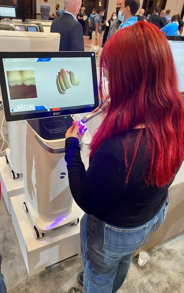 LG Dental Studio