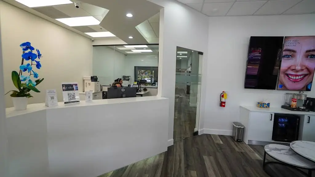 Smile Design Studio - Palacin Dental Group