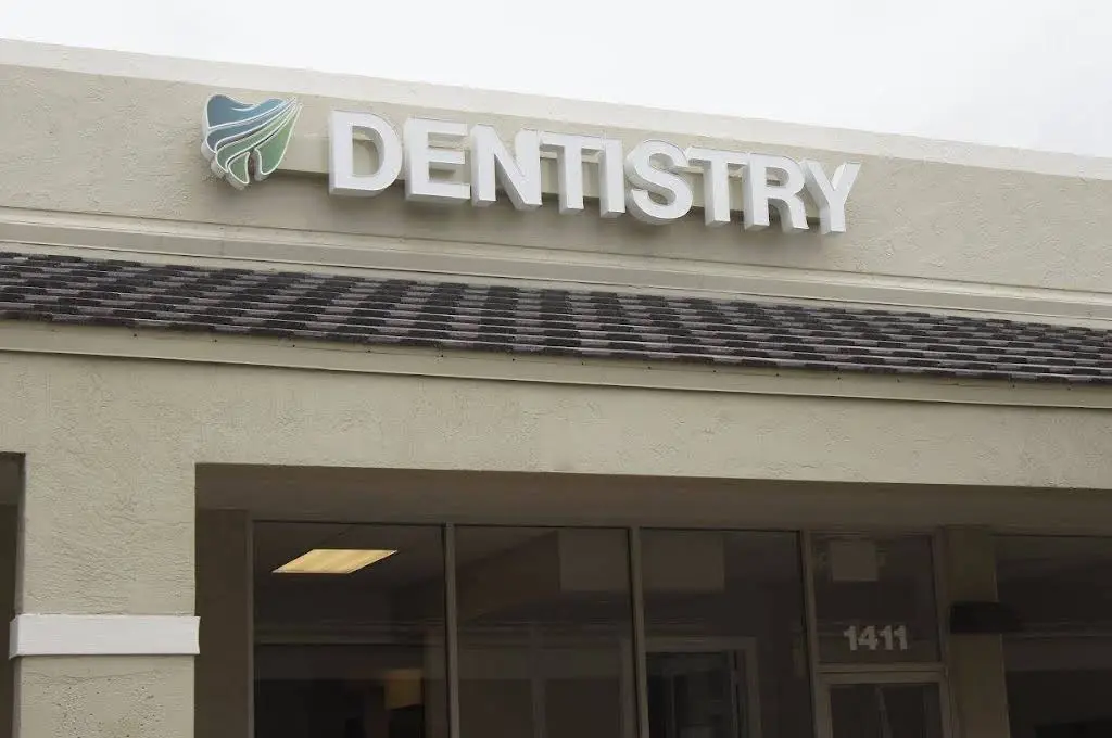Plantation Dental Studio and Implant Center