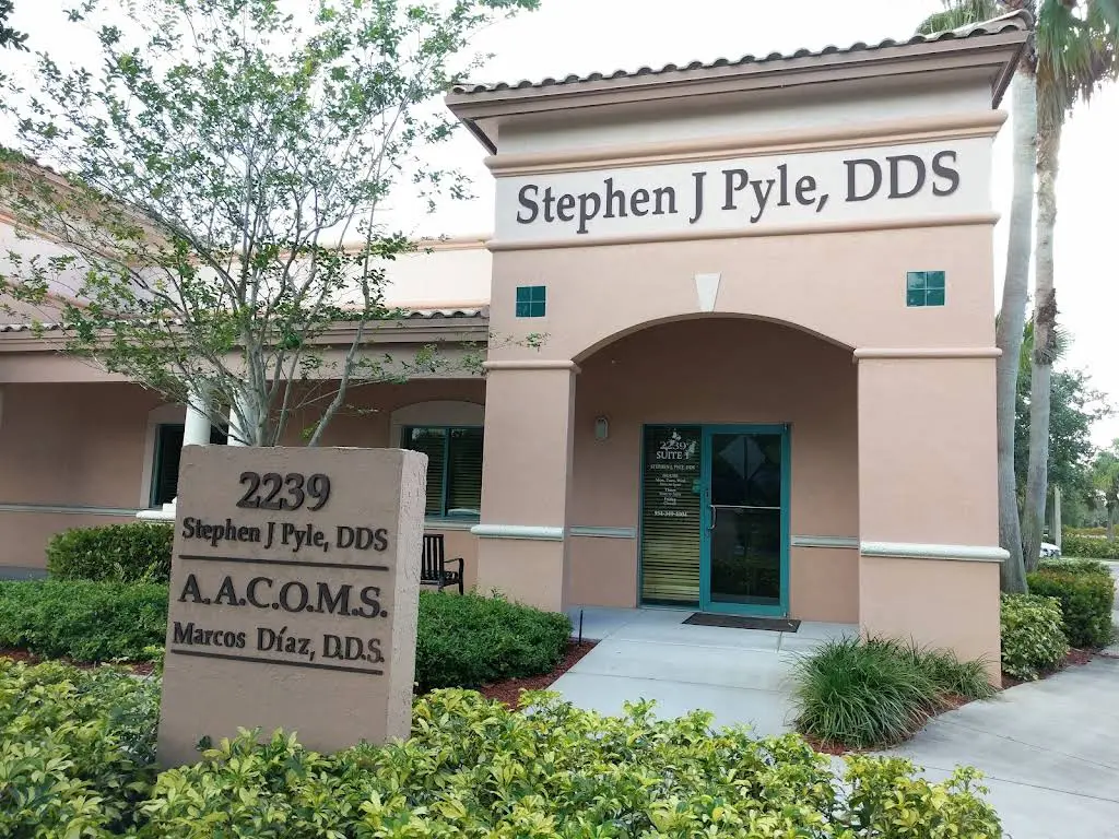 First Weston Dental