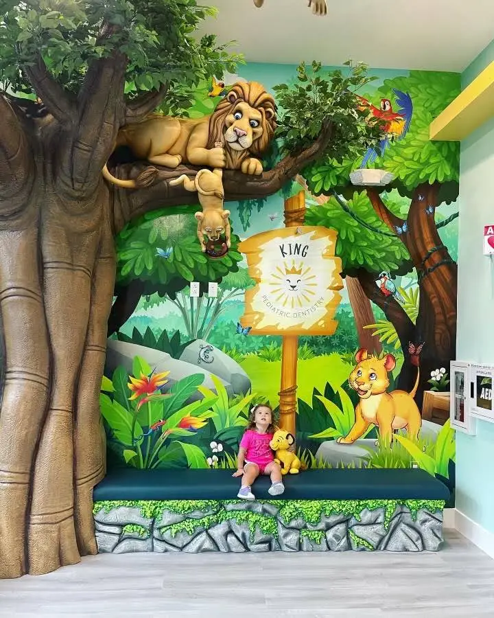 King Pediatric Dentistry - Professional dental clinic exterior with modern facilities