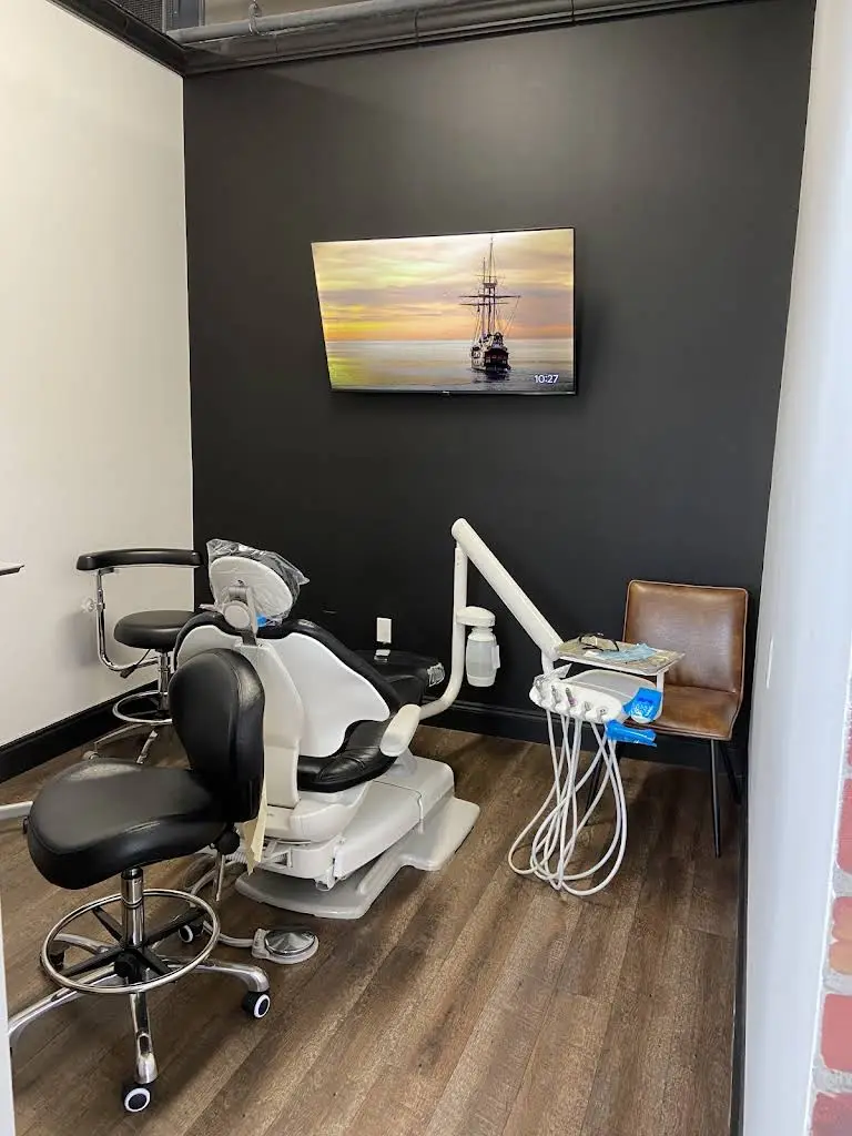 City Dental Studio: Gabrielle Bekov, DDS