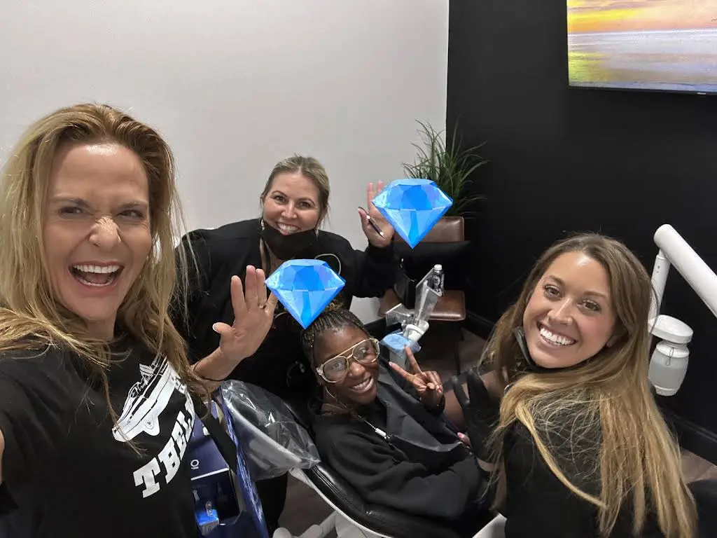 City Dental Studio: Gabrielle Bekov, DDS