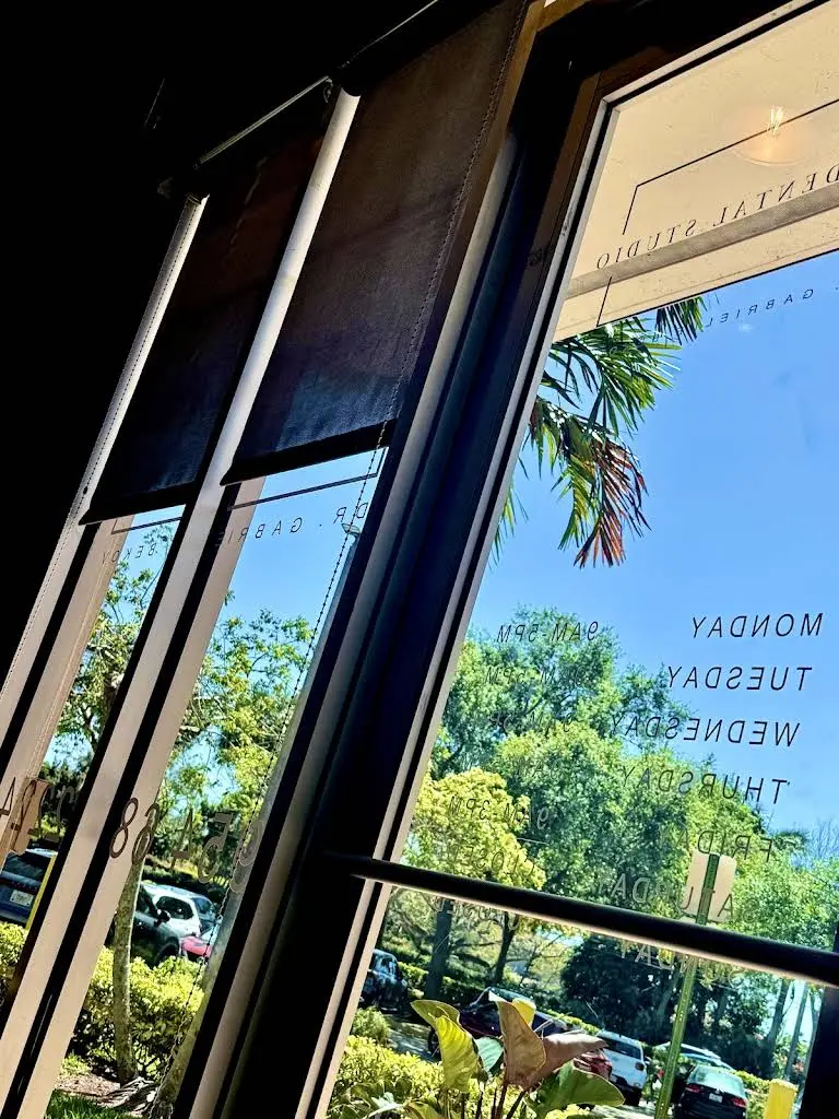 City Dental Studio: Gabrielle Bekov, DDS