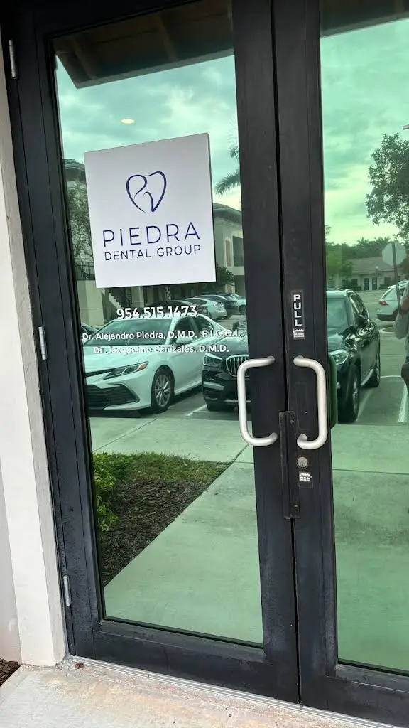 Piedra Dental Group