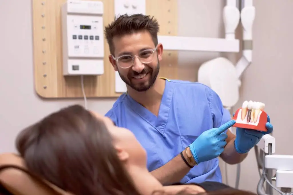 Florida Dental Solutions - Professional dental clinic exterior with modern facilities