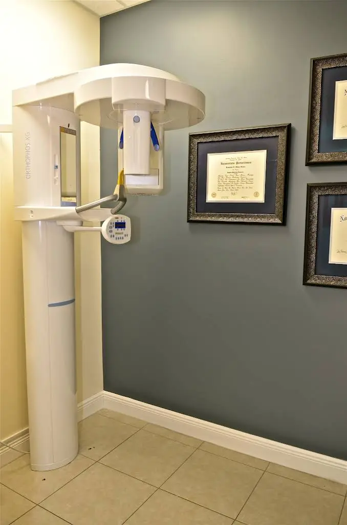 Dental Specialists of Weston