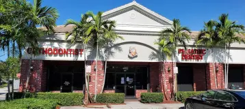 Grosman Orthodontics & Pediatric Dentistry