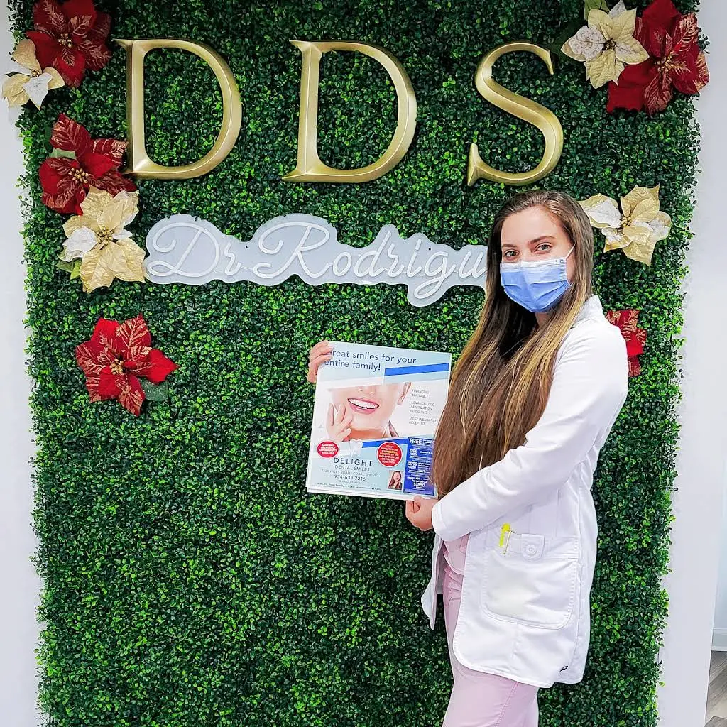 Delight Dental Smiles of Hollywood