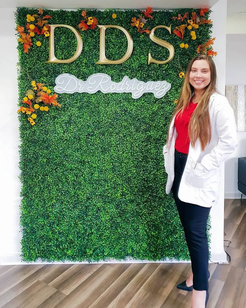 Delight Dental Smiles of Hollywood