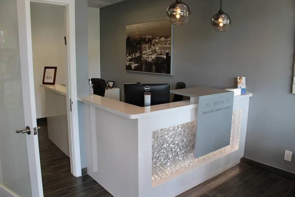 EN Smile Design: Eric H. Naierman, DDS
