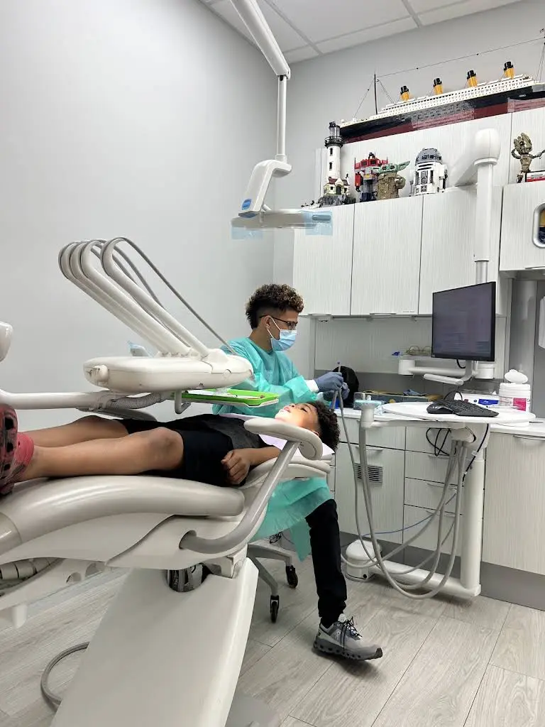 Baitner Pediatric Dentistry - Professional dental clinic exterior with modern facilities