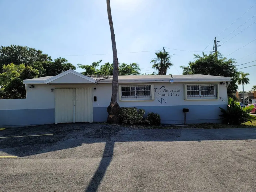 Las Americas Dental Care - Professional dental clinic exterior with modern facilities