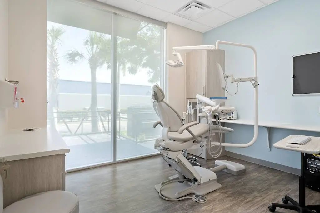 Dentists of Hollywood - Professional dental clinic exterior with modern facilities
