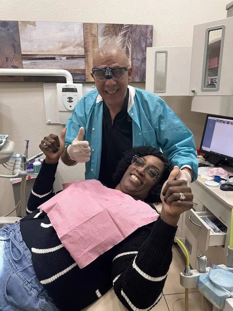 Dr. M Center / Francisco Montamarta DDS