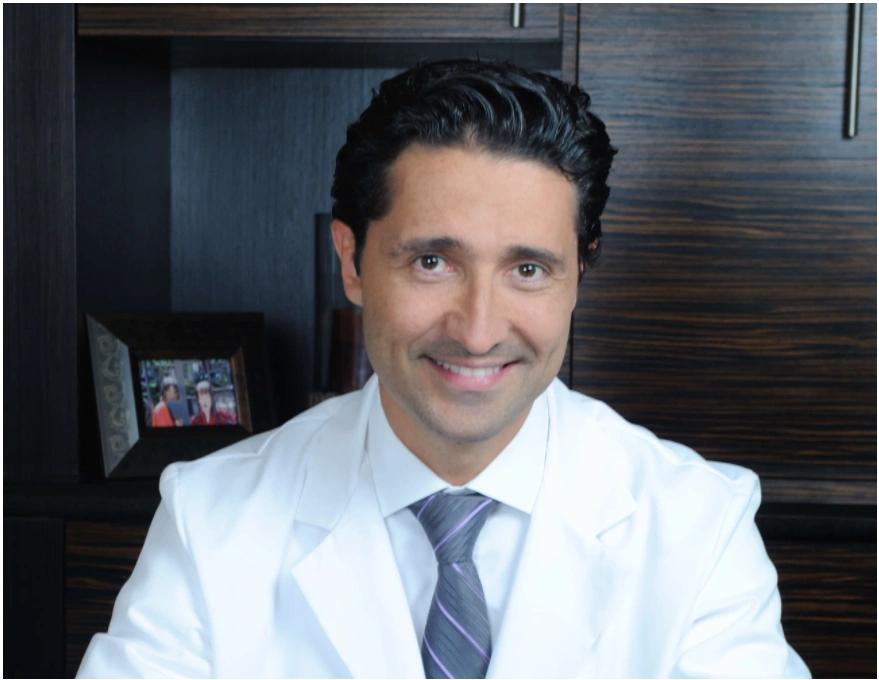 Dr. M Center / Francisco Montamarta DDS