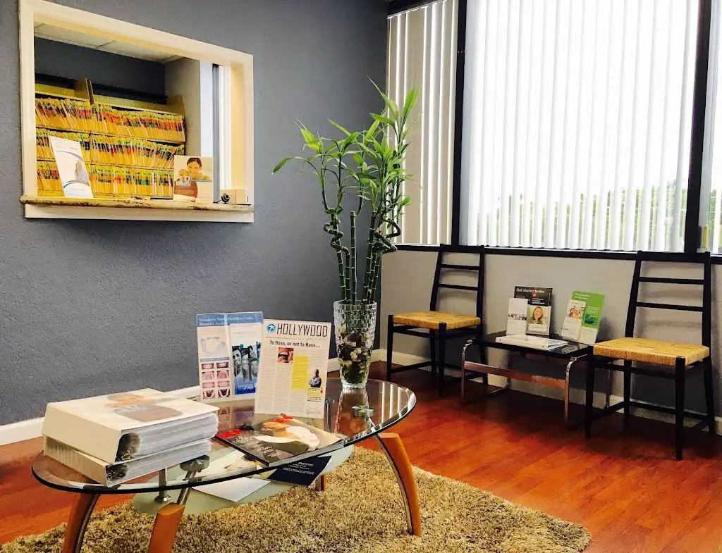 Dental Care Center of Hollywood