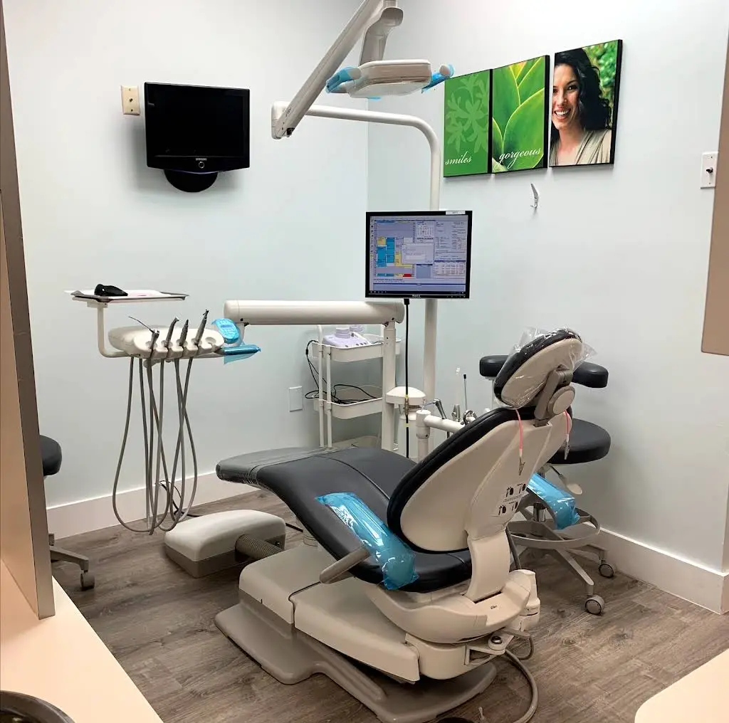 Flamingo Dental Design