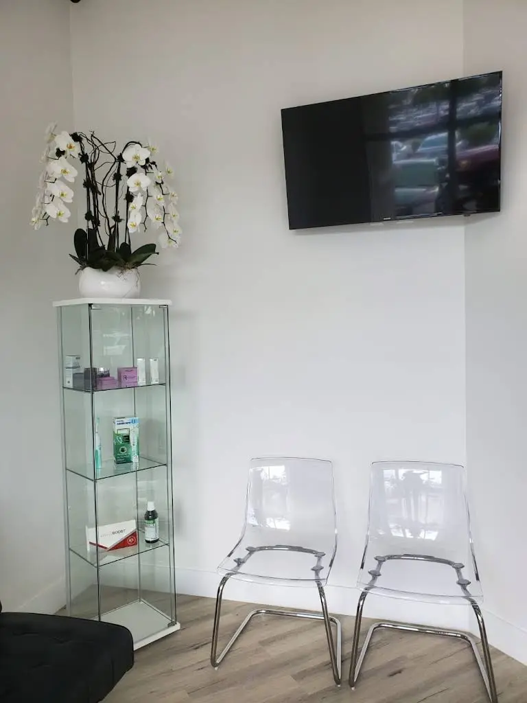 Pembroke Dental & Spa