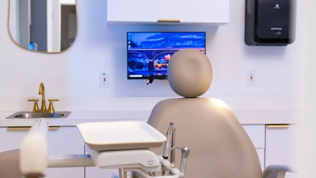 Smile at Gardens - Professional dental clinic exterior with modern facilities