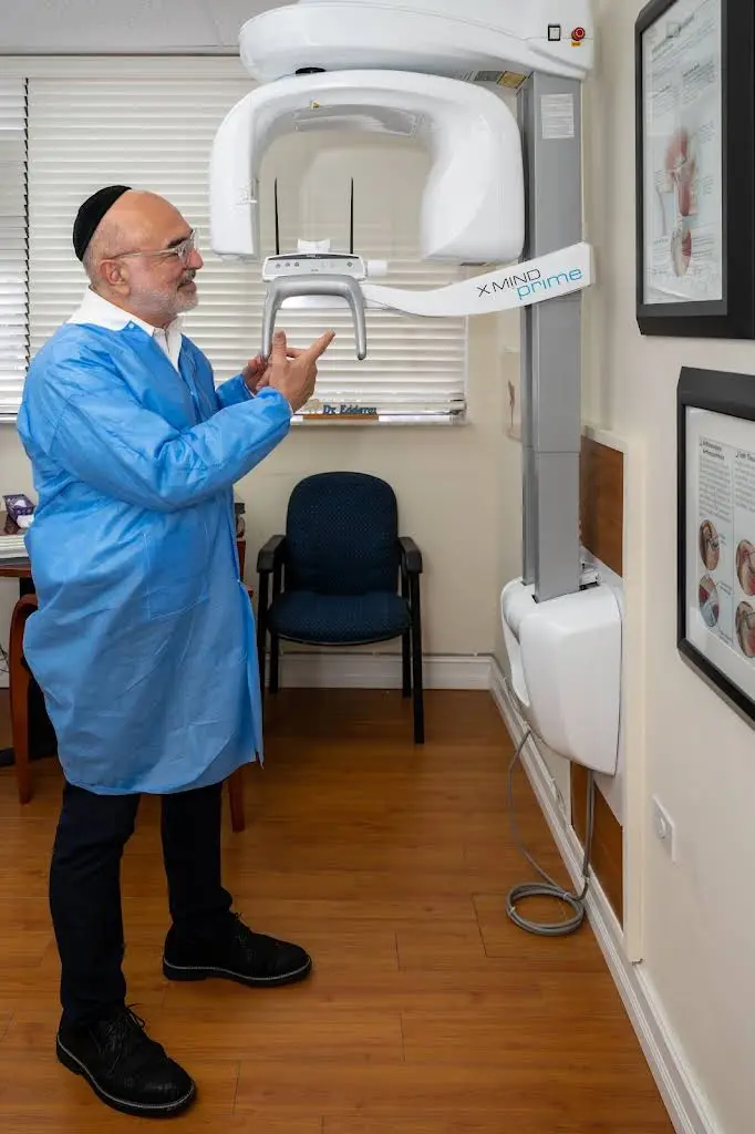 Smile Expert Design Center by Dr. Jean-Jacques Edderai