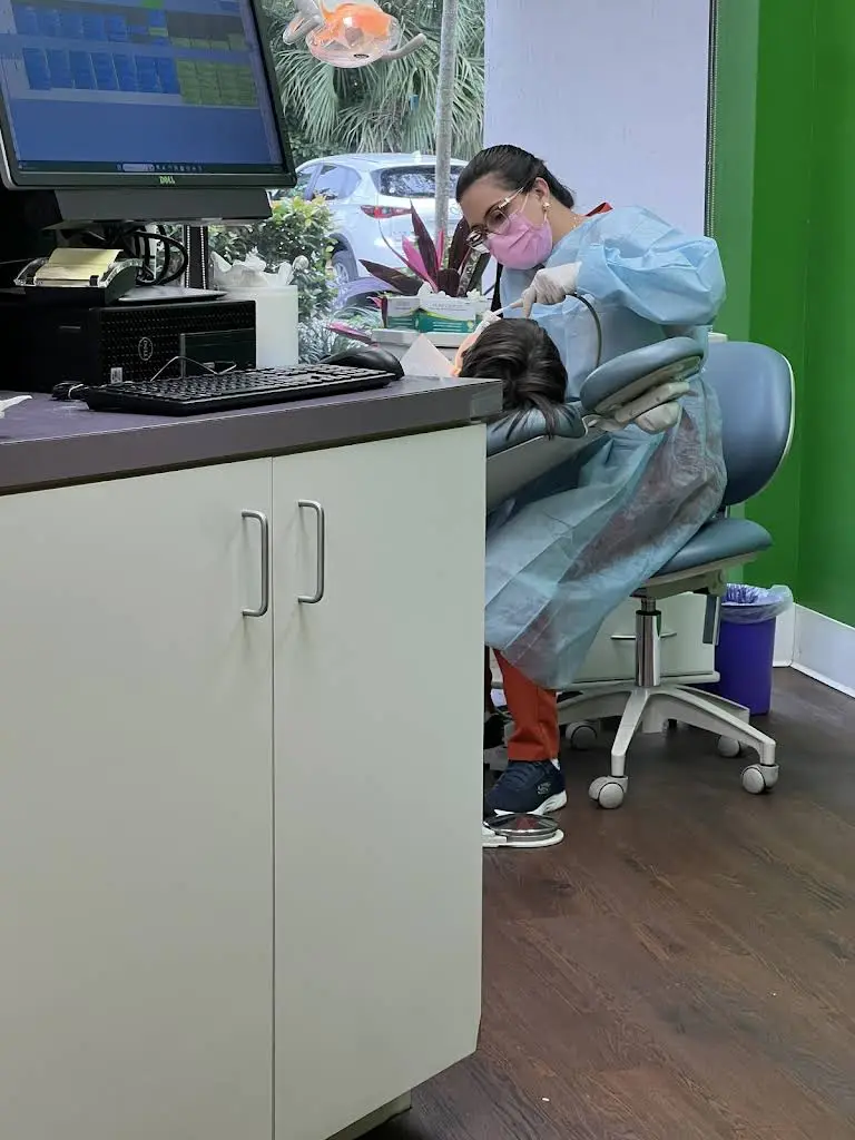 Little Smiles Dental LLC