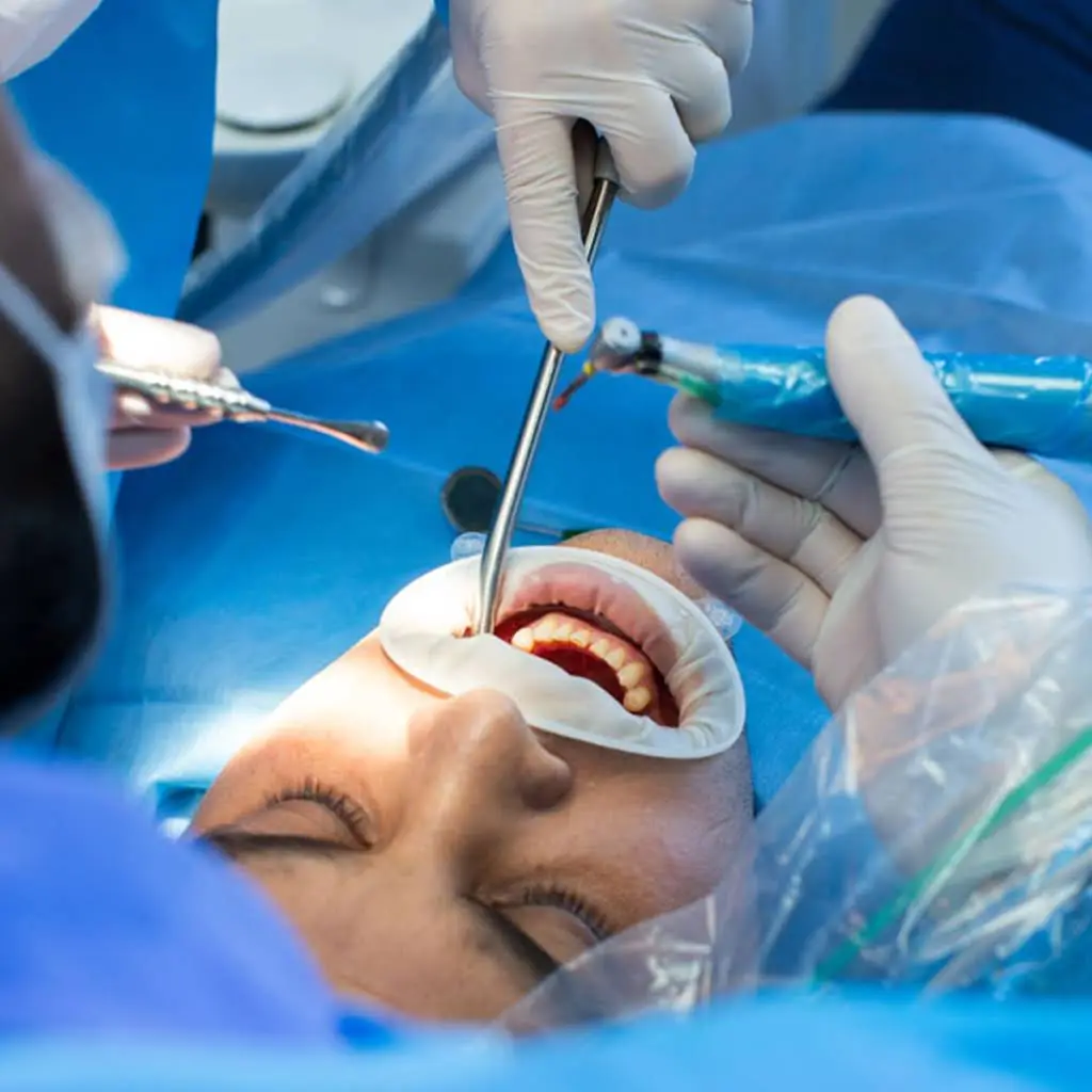 Lakes Dental Group