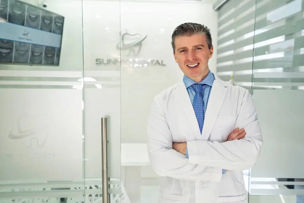 Sunny Isles Dental - Professional dental clinic exterior with modern facilities