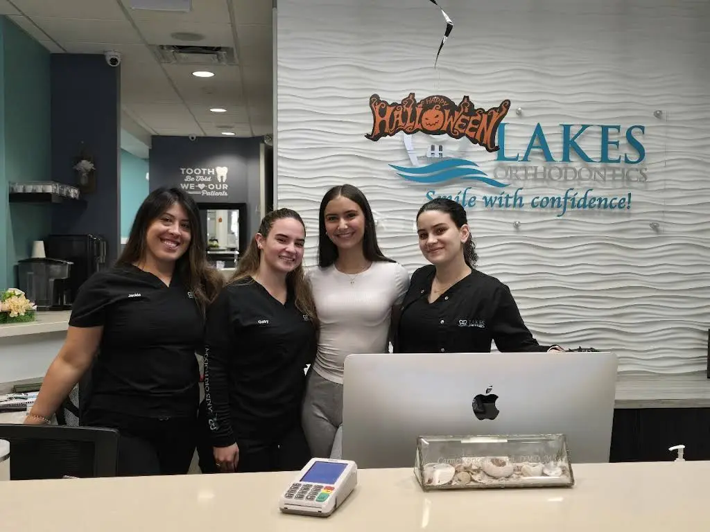 Lakes Orthodontics