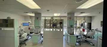 Club Atlantis Dental