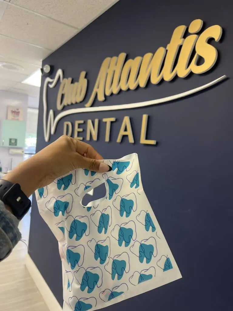 Club Atlantis Dental