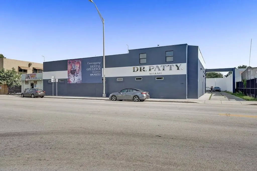 Dr. Patty Miami Cosmetic Dentistry - Professional dental clinic exterior with modern facilities