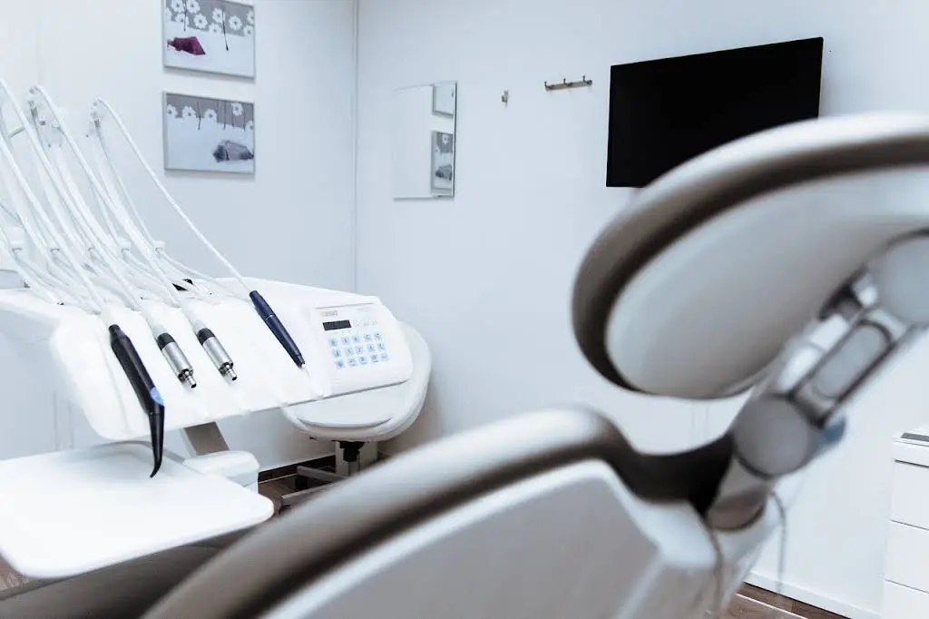 Trudentalstudio - Professional dental clinic exterior with modern facilities