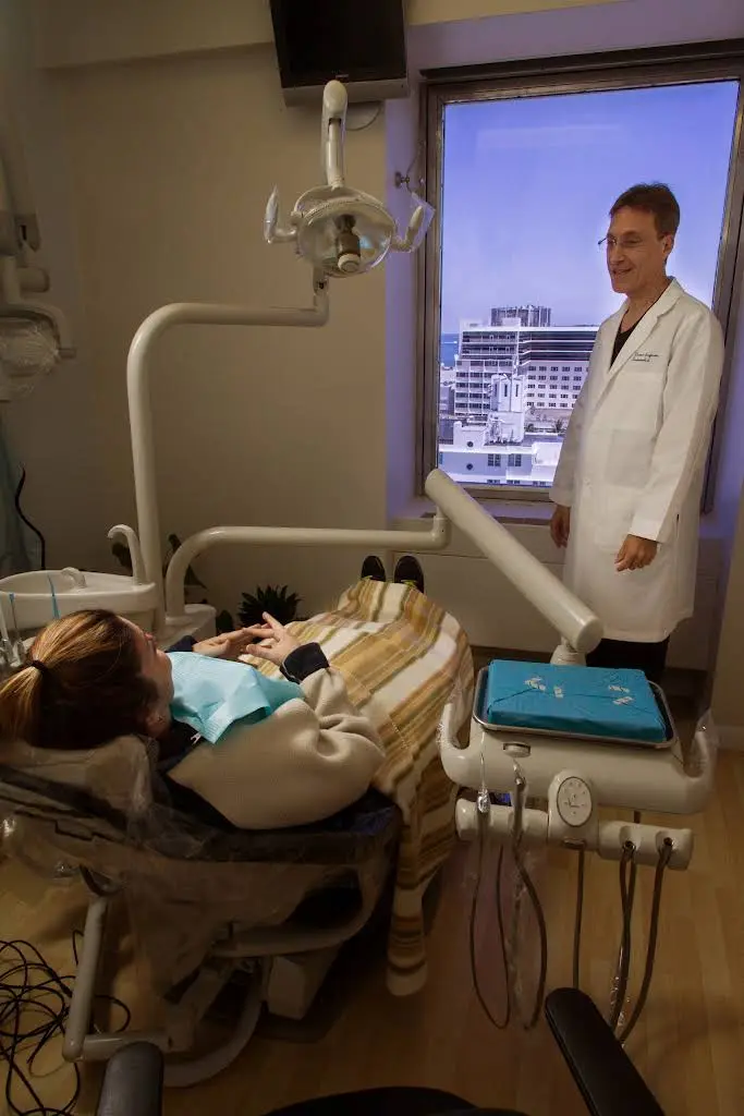 Elite Endodontics Miami - Sayman Danni DDS