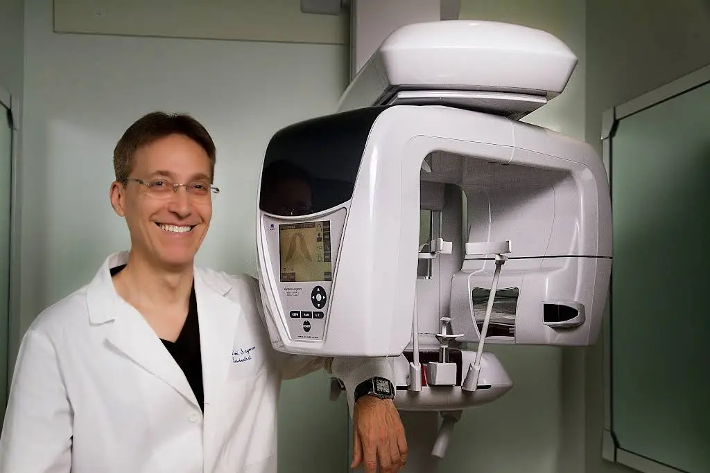 Elite Endodontics Miami - Sayman Danni DDS