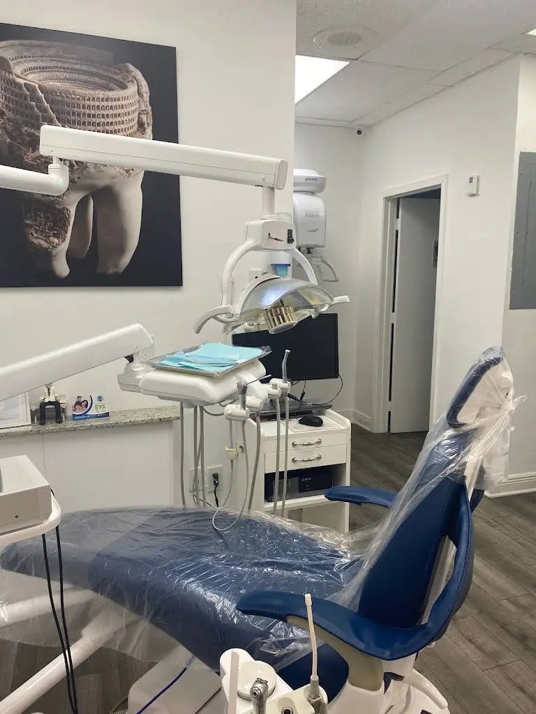 United Dental Care, P.A. - Professional dental clinic exterior with modern facilities