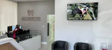 Royal Dentistry Studio