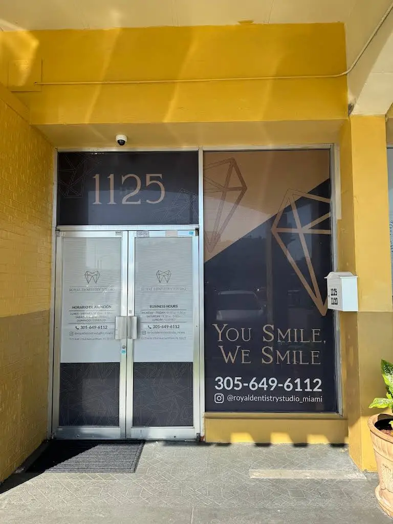 Royal Dentistry Studio