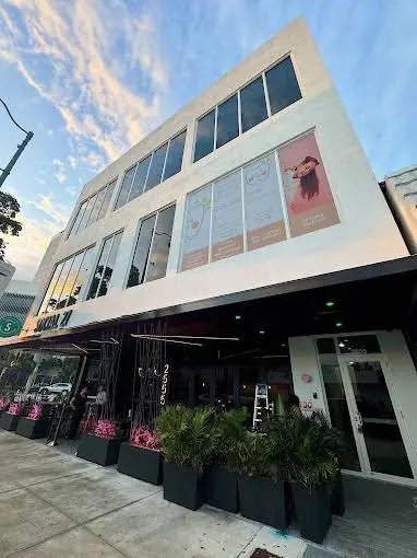 Bright Smiles Miami