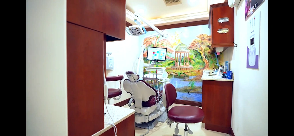 Dr. Dania Oramas, DDS