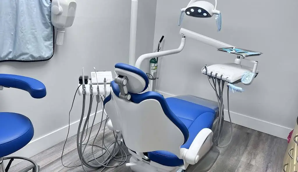 Rielo Dental Clinic - Professional dental clinic exterior with modern facilities